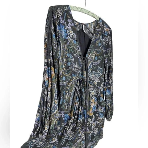 Free People Rain or Shine Bohemian Tunic Mini Dress Paisley Print Size Small - Picture 4 of 10